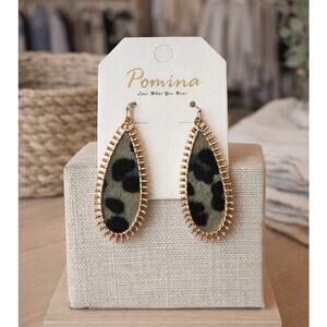 Pomina Gold Green Animal Print Earrings New